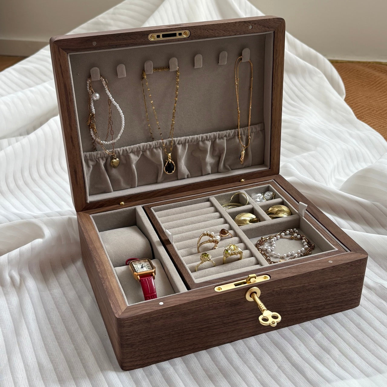 2 layer walnut jewelry box with lock